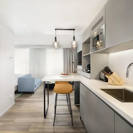 By Marriott Paris Charles De Gaulle Airport Roissy-en-France