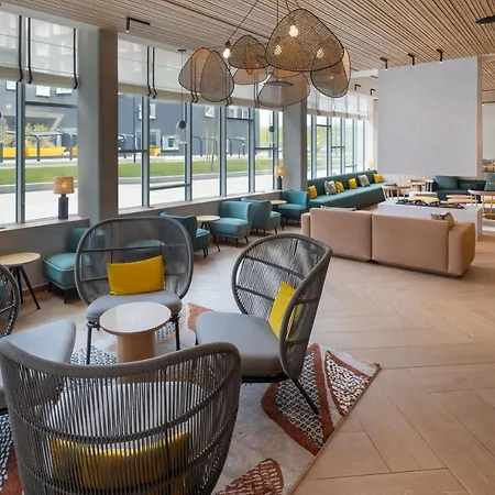 By Marriott Paris Charles De Gaulle Airport Hotel Roissy-en-France