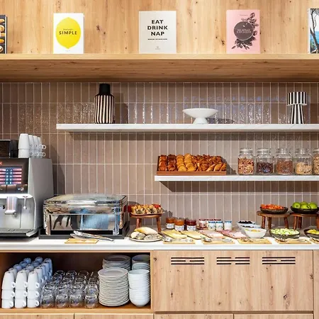 By Marriott Paris Charles De Gaulle Airport Hotel 4*