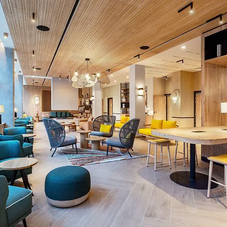 By Marriott Paris Charles De Gaulle Airport Hotel Roissy-en-France