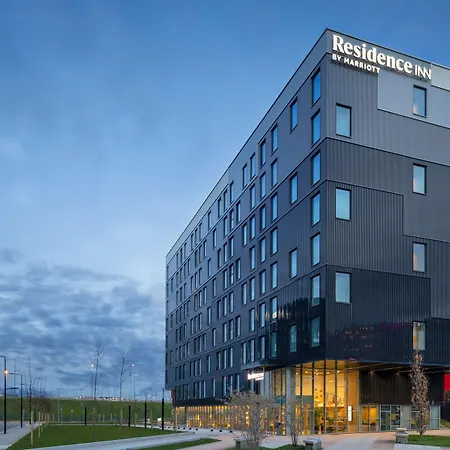 By Marriott Paris Charles De Gaulle Airport Roissy-en-France