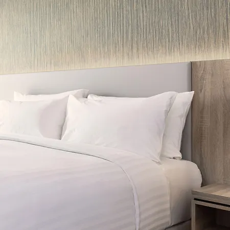 By Marriott Paris Charles De Gaulle Airport Hotel 4*