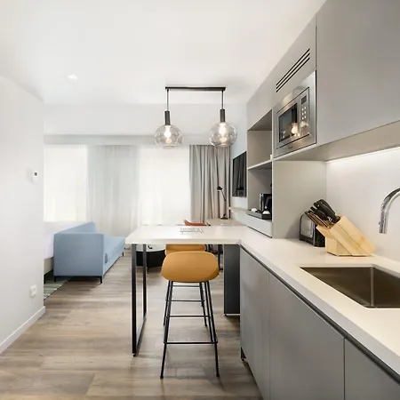 Hotel By Marriott Paris Charles De Gaulle Airport 4*