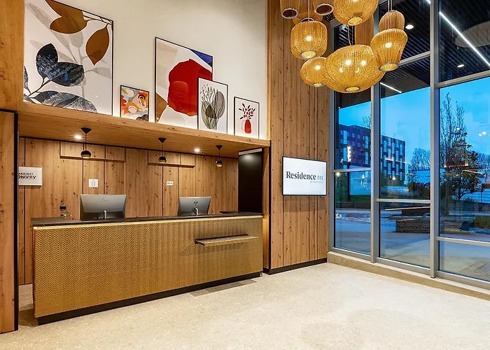 By Marriott Paris Charles De Gaulle Airport 호텔