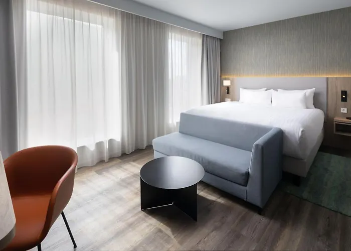 By Marriott Paris Charles De Gaulle Airport 호텔 4*