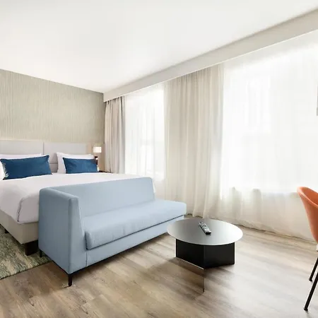 By Marriott Paris Charles De Gaulle Airport 호텔 4*