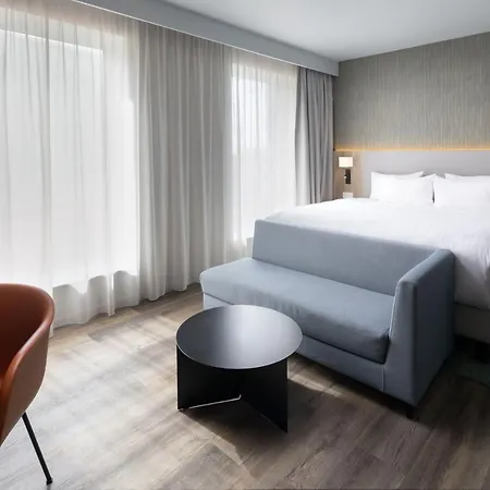 By Marriott Paris Charles De Gaulle Airport 호텔 4*
